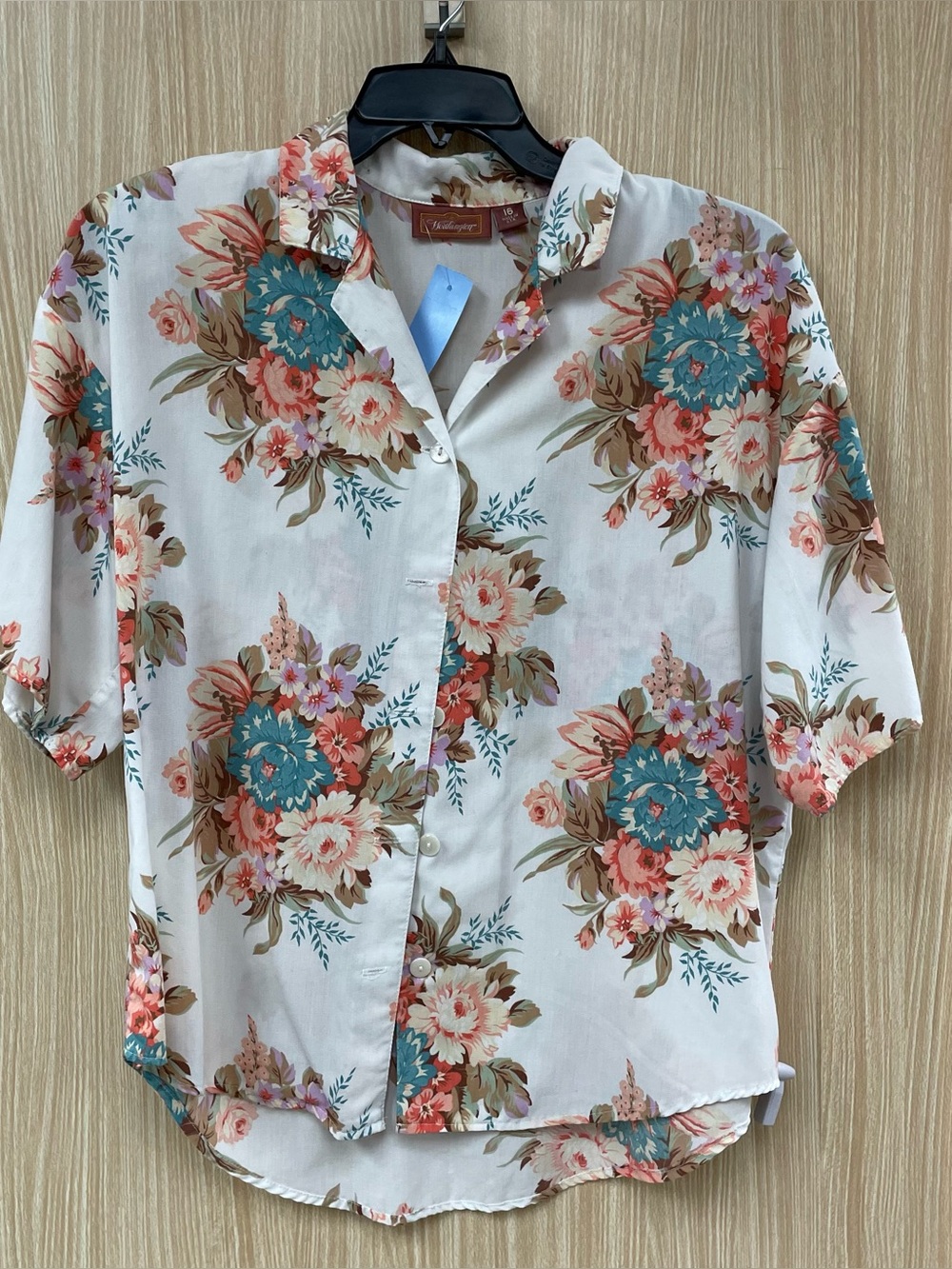 Worthington Cream Floral top size 16